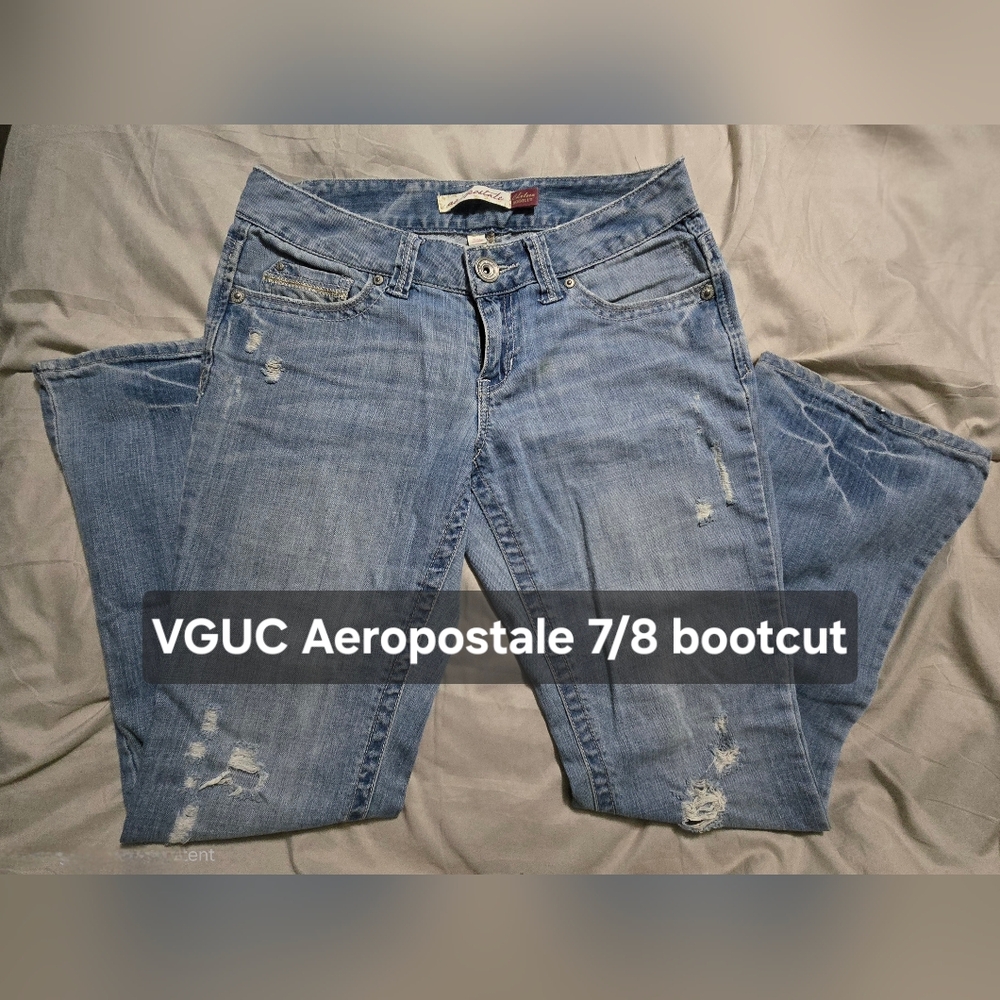 VGUC Aeropostale Distressed Boot Cut Jeans
